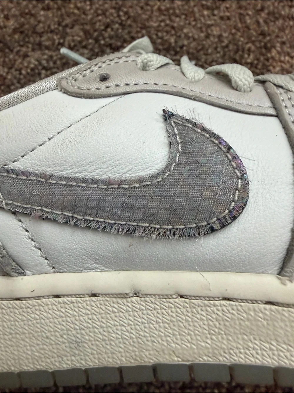 Jordan kids  Low-Top Sneakers in White and Light Gray